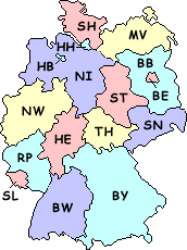 Deutschlandkarte mit Bundesländern und Länderkürzeln in verschiedenen Farben