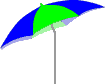 geöffneter grün blauer Sonnenschirm