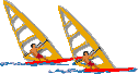 2 Windsurfer in Fahrt nebeneinander